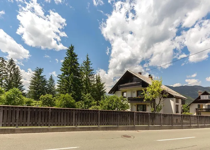 Pod Koblo Apartamento Bohinj